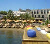 Costa Farilya Deluxe 